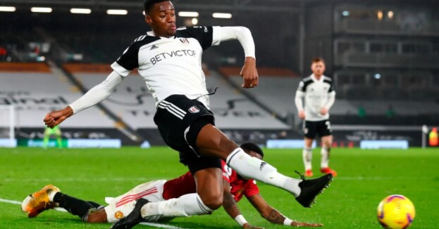 CorSport - Napoli sulle tracce del jolly difensivo Adarabioyo: la valutazione del Fulham