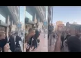 Villarreal-Napoli: azzurri accolti cos&igrave; in Spagna, ecco l'arrivo in albergo  | VIDEO CN24