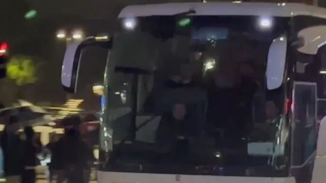 Arrivo bus Napoli-Qarabag