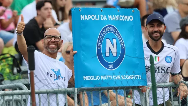 Tifosi del Napoli a Dimaro