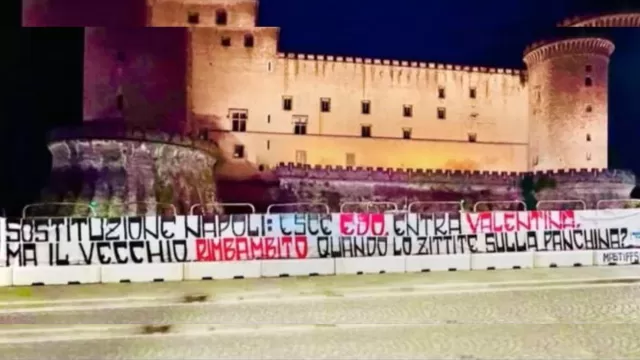Striscione ultras Napoli