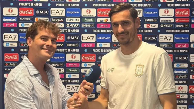 Intervista Meret a Radio Kiss Kiss Napoli