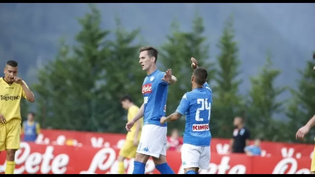 Napoli - Bassa Anaunia, fine primo tempo: 7-0 il risultato, tripletta Milik