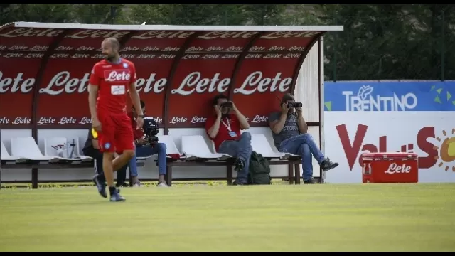 Dimaro, addetti ai lavori vietano video e foto ai tifosi