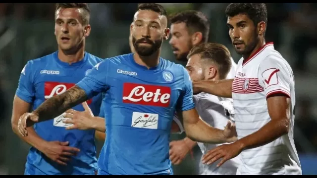 Lorenzo Tonelli &egrave; un calciatore italiano, difensore del Napoli