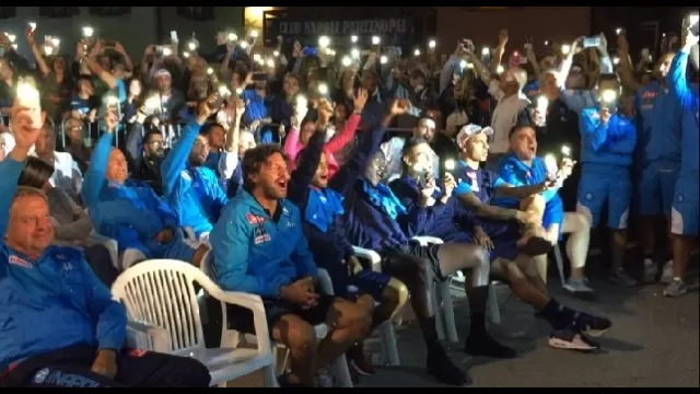 Insigne, Koulibaly, Ghoulam e Sepe gridano sulle note dell'inno della Champions League