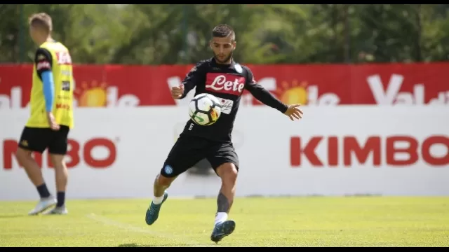 Lorenzo Insigne &egrave; un calciatore italiano, attaccante del Napoli e della Nazionale italiana