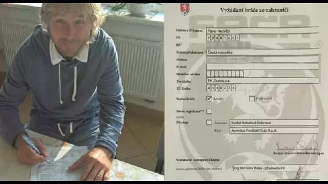 Pavel Nedved firma il contratto con l'FK Skaln&aacute;