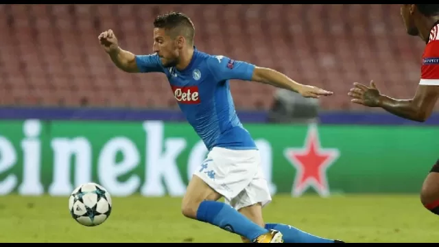Dries Mertens &egrave; un calciatore belga, ala o attaccante del Napoli e della nazionale belga