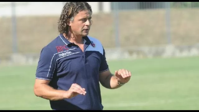 Francesco Baldini con la divisa del Bologna