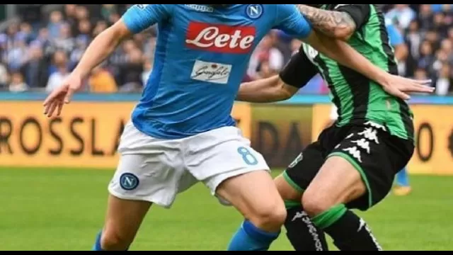 Jorginho prova a saltare l'avversario