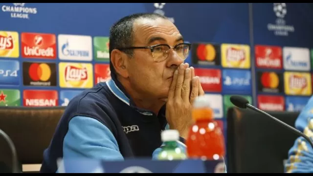 Maurizio Sarri in conferenza stampa alla vigilia di Napoli - Manchester City
