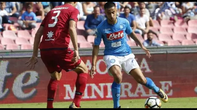 Adam Ounas, calciatore francese di origini algerine e ala del Napoli