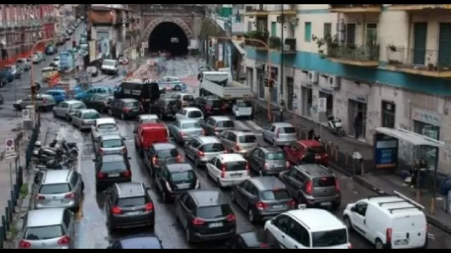 Galleria Laziale chiusa per lavori