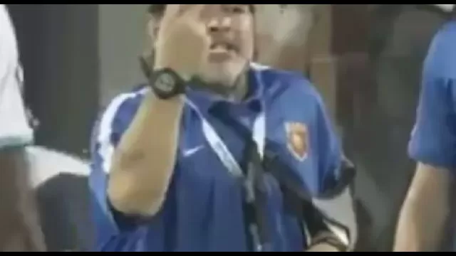 Maradona espulso