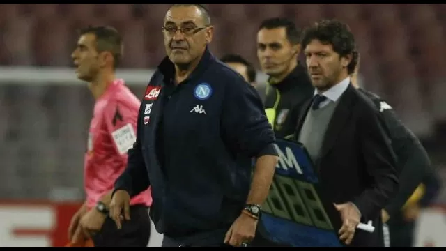 Maurizio Sarri (Napoli, 10 gennaio 1959) &egrave; un allenatore di calcio italiano, attuale tecnico del Napoli.