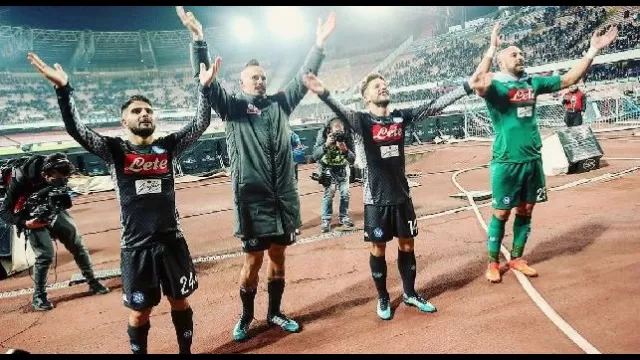 Lorenzo Insigne &egrave; un calciatore italiano, attaccante del Napoli e della Nazionale italiana
