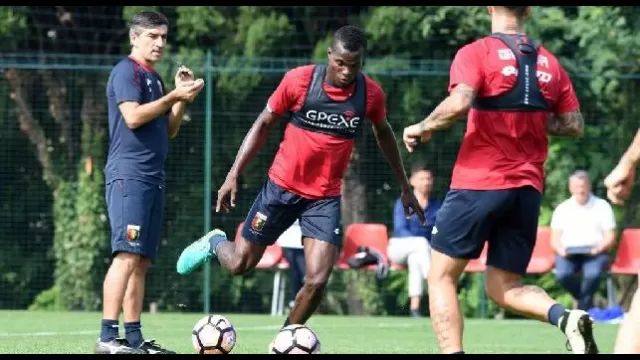 Genoa durante la sessione di allenamento
