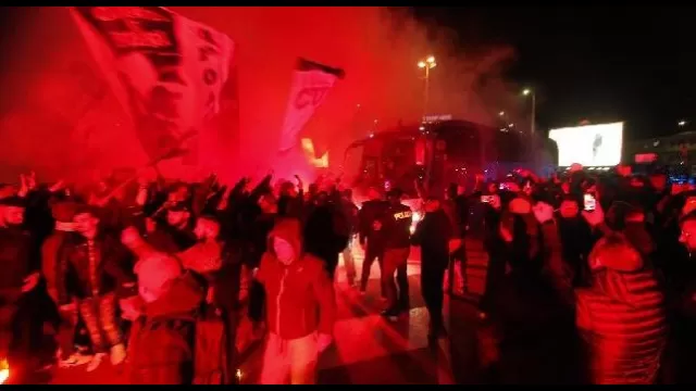 Il rientro a Capodichino del Napoli