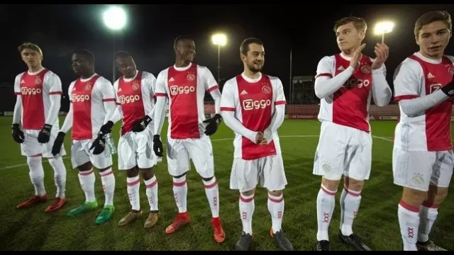 Amin Younes, esterno offensivo tedesco dell'Ajax