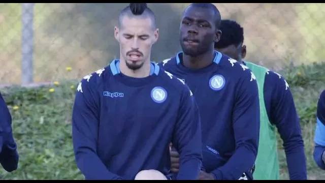 Marek Hamsik con Kalidou Koulibaly