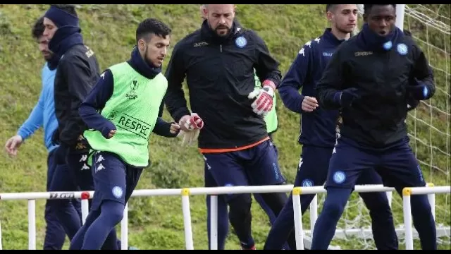 Pepe Reina &egrave; un calciatore spagnolo, portiere del Napoli e della nazionale spagnola
