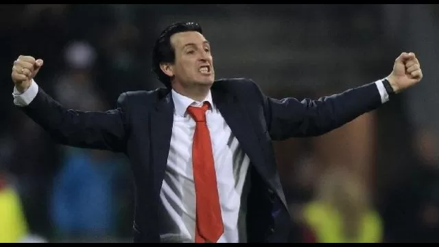 Unai Emery esulta alla guida del Siviglia