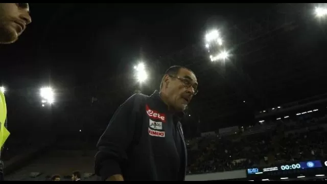 Maurizio Sarri (Napoli, 10 gennaio 1959) &egrave; un allenatore di calcio italiano, attuale tecnico del Napoli.