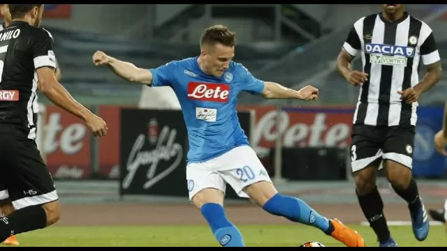 Piotr Zieliński &egrave; un calciatore polacco, centrocampista del Napoli e della Nazionale polacca