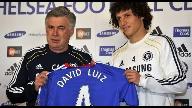 David Luiz, Chelsea. De Laurentiis lo vuole con uno sconto cedendo Sarri