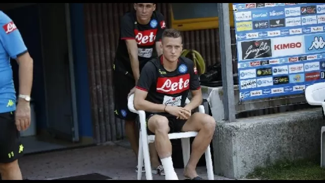 Callejon e Zielinski a bordo campo
