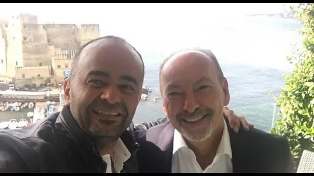 Enzo Rosano e Peter Moore, CEO del Liverpool