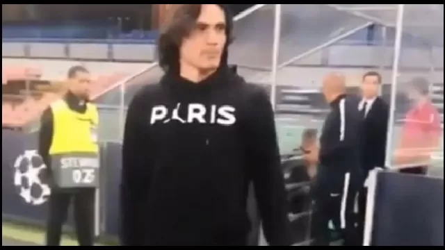 Edinson Cavani allo stadio San Paolo di Napoli