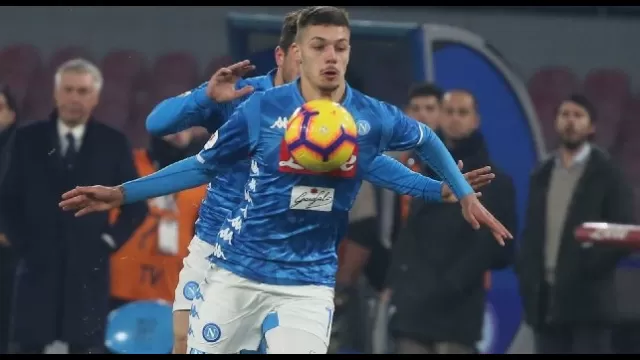 Gianluca Gaetano in azione con la maglia del Napoli