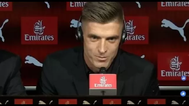 Krzysztof Piatek &egrave; un calciatore polacco, attaccante del Milan e della nazionale polacca
