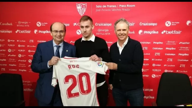 Marko Rog, centrocampista croato del Napoli in prestito al Siviglia