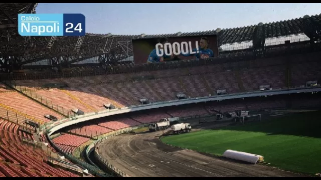 Stadio San Paolo con maxischermi (immagine a cura di Giuseppe Cautiero)