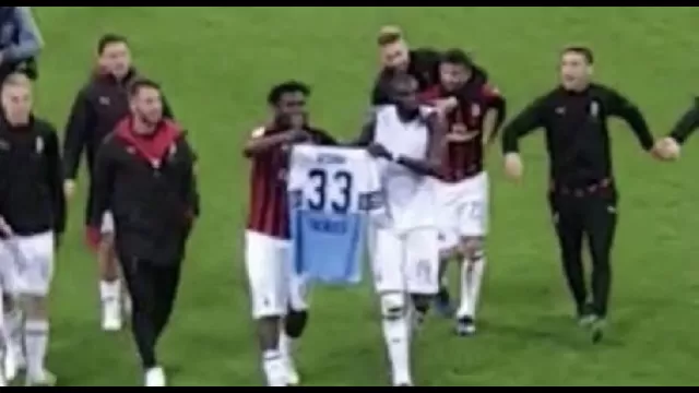 Kessie e Bakayoko con la maglia di Acerbi