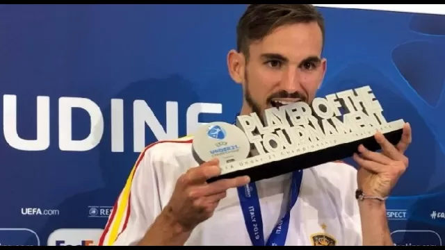 Fabi&aacute;n, centrocampista del Napoli