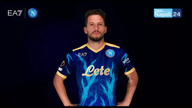 Nuova maglia SSC Napoli EA7: colore blu