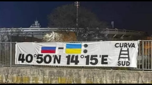 Striscione Verona Napoli Russia Ucraina