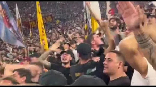 Tifosi Roma cori contro Napoli