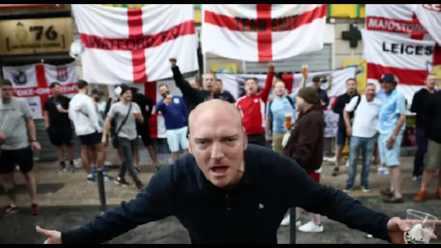 Hooligans inglesi