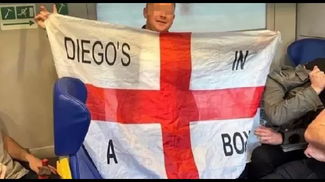 Maradona bandiera inglese