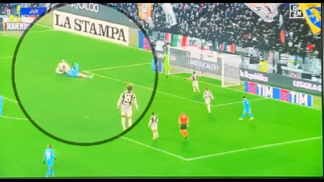 Moviola Juve Napoli rigore Kvara