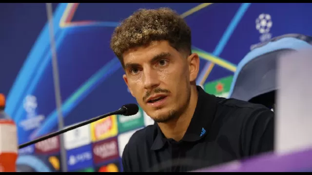 Di Lorenzo in conferenza stampa